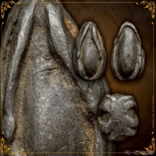 พระปิดตาหลวงปู่บัว วัดรวก พิมพ์นั่งยอง