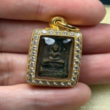 พระหลวงปู่ศุข วัดปากคลองมะขามเฒ่า ตัดชิดใหญ่ ดาราชี้ตำหนิ