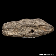 หลวงพ่อทวดเนื้อว่านรุ่นแรก พิมพ์ใหญ่ C ไหล่มีจุด ปี.2497