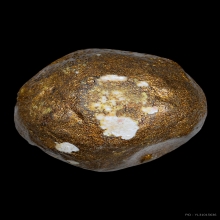 ลูกอมผงพรายกุมาร หลวงปู่ทิม วัดละหารไร่