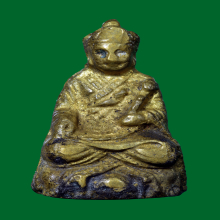 รูปหล่อไต้ฮงกง รุ่นเเรก มูลนิธิปอเต็กตึ้งสร้าง พ.ศ. 2493