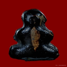 พระปิดตามหาลาภ พิมพ์ตะพาบใหญ่ เนื้อผงจุ่มรักดำ หลวงพ่อทองสุข