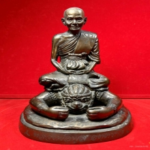 พระบูชาหลวงพ่อพูล วัดไผ่ล้อม  ประทับหนุมานครองเมือง ปี 47