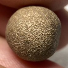 ลูกอมเนื้อผงธูปกรรมฐาน พ่อท่านคลิ้ง วัดถลุงทอง