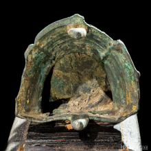 พระบูชาสมัยลพบุรีทรงเทริดขนนก