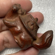 รูปหล่อโลหะสุนัข เครื่องรางทางล้านนา 