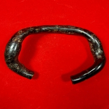  กำไลไม้กัลปังหา หลวงปู่กาหลง รุ่นเเรก จารยันต์เสือ 