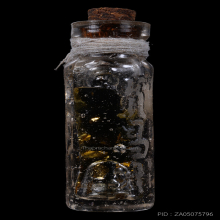 กุมารทองในขวดน้ำมันหลวงพ่อจงปี 2490