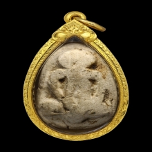 พระปิดตาผงกระดูกผี วัดโพธิ์ ปี2485 พิมพ์นิยม