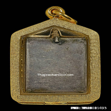 หลวงปู่ศุขปี2440วัดปากคลองรูปนิยมนั่งมือกลับข้าง (สดุ้งกลับ)