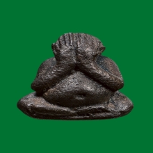 พระปิดตาปุ้มปุ้ยชินบัญชร หลวงปู่ทิม วัดละหารไร่