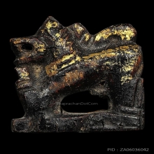 คชสีห์ เนื้อไม้ลงรักปิดทอง ขนาดห้อยคอ สภาพสวยรักแห้งเก่ามาก