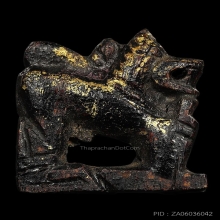 คชสีห์ เนื้อไม้ลงรักปิดทอง ขนาดห้อยคอ สภาพสวยรักแห้งเก่ามาก