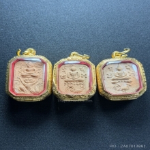 พระหลวงพ่อปาน วัดบางนมโค พิมพ์ ขี่ไก่หาง4เส้นบัว2ชั้น ไก่ฟ้า