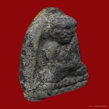 หลวงปู่ทวด รุ่นแรก พ.ศ.๒๔๙๗ พิมพ์กลาง บัวเฉียง 