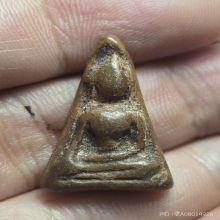 พระผงสุพรรณพิมพ์หน้าหนุ่ม