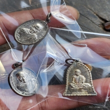 สุดหายาก..นวะโลหะ..เหรียญภปร. พิมพ์เล็ก หลวงพ่อเกษม เขมโก