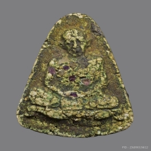 พระผงเจริญพร หลวงปู่ทิม วัดละหารไร่ ปี2517 เนื้อผงพรายกุมาร 