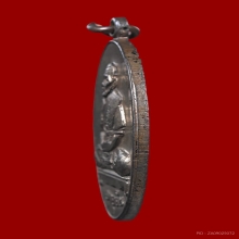 เหรียญอายุยืนเต็มองค์ หลวงปู่สี วัดเขาถ้ำบุญนาค เนื้อนวะ