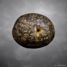 เม็ดประคำผงพรายกุมารหลวงปู่ทิม วัดละหารไร่