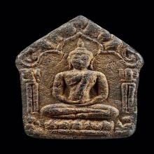 พระขุนแผนหลวงปู่ทิมบล็อกแรกนิยมพิมพ์ใหญ่เนื้อดำดาราหลายๆเล่ม