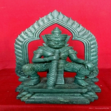 พระบูชาท้าวเวสสุวรรณ เนื้อสนิมเขียวโบราณ รุ่น 70 ปีพุทธสมาคม