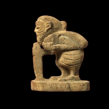 ชูชกไม้แกะ หลวงปู่ทิม วัดละหารไร่