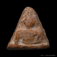 พระนางพญา กรุวัดนางพญา จ.พิษณุโลก พิมพ์อกนูนเล็ก