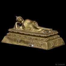 พระพุทธรูปปางไสยาสน์ หลวงพ่อแพ เนื้อทองเหลือง