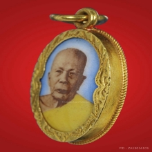 ล็อกเก็ตหลวงพ่อแดง วัดเขาบันไดอิฐ จ.เพชรบุรี