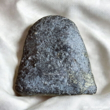 พระผงหลวงปู่ศุข วัดประสาทบุญญาวาส ปี 2506 พิมพ์เล็ก