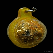 ลูกอมเทียนชัยผสมผงว่านยาและเส้นเกศา ปิดทอง หลวงพ่อพรหม 