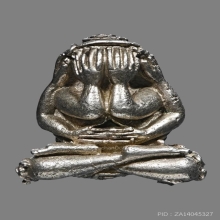 ปิดตายันต์ยุ่งชินอุตตโม รุ่นแรก เนื้อเงิน หลวงปู่แหวน 2518