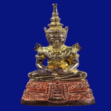 พระแก้วมรกต กรมสรรพสามิต 3 กษัตริย์ สวยมาก + กล่องเดิม