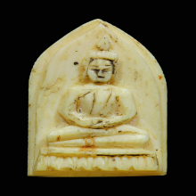 พระประจำวันพฤหัสบดีปางสมาธิงาแกะ