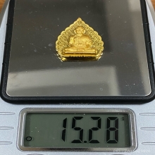 พระทองคำ รูปเหมือนใบโพธิ์ หลวงพ่อคูณ รุ่นค้ำคูณมรดกไทย