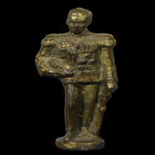 รูปหล่อกรมหลวงชุมพร