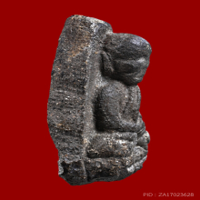 พระเนื้อว่านรุ่นแรก หลวงปู่ทวด ปี 2497 พิมพ์กลาง (ลึก)