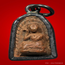 นางกวักเนื้อดิน เลี่ยมเงิน