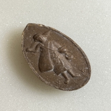 พระสิวลีหลวงปู่โต๊ะ พิมพ์รูปไข่  เนื้อผงเกสร พ.ศ. 2521