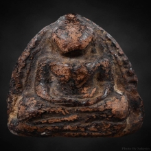 พระหลวงพ่อโต กรุบางกระทิง ลงรัก