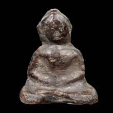 พระร่วงนั่งเข่าลอย พิมพ์กลาง เนื้อตะกั่วสนิมแดง กรุบางขลัง