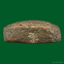 หลวงพ่อปานวัดบางนมโคทรงปลาหมอ