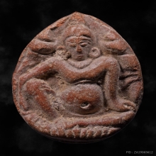 ท้าวกุเวร พิมพ์เล็ก เนื้อดินศิลาปราสาท หลวงปู่สรวง ปี19