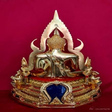 พระบูชาหลวงพ่อชินราช 9 นิ้ว กะไหล่ทอง ปี2547