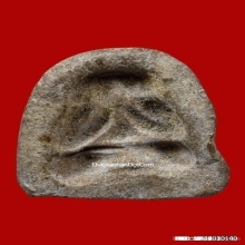 พระปิดตาหลวงพ่อปาน วัดเคลือวัลย์ (พิมพ์โบรานหลังแบบ)