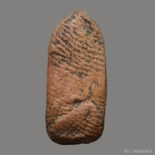 พระปรกตัวหนอน ฐานสามชั้น (นิยม) เนื้อดิน 