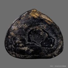 พระปิดตา เนื้อผงคลุกรักจุ่มรักเก่า 