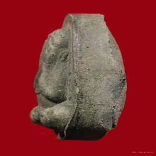 พระปิดตา กนกข้าง เนื้อใบลาน (เทาฟ้า) (นิยม)