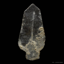 พระร่วงยืน พิมพ์เล็ก เนื้อตะกั่วสนิมแดง กรุวัดราชเดชะ